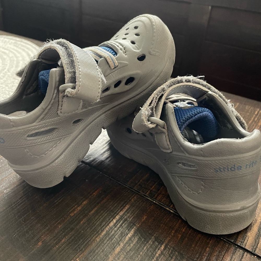 Stride Rite Oceano sandal